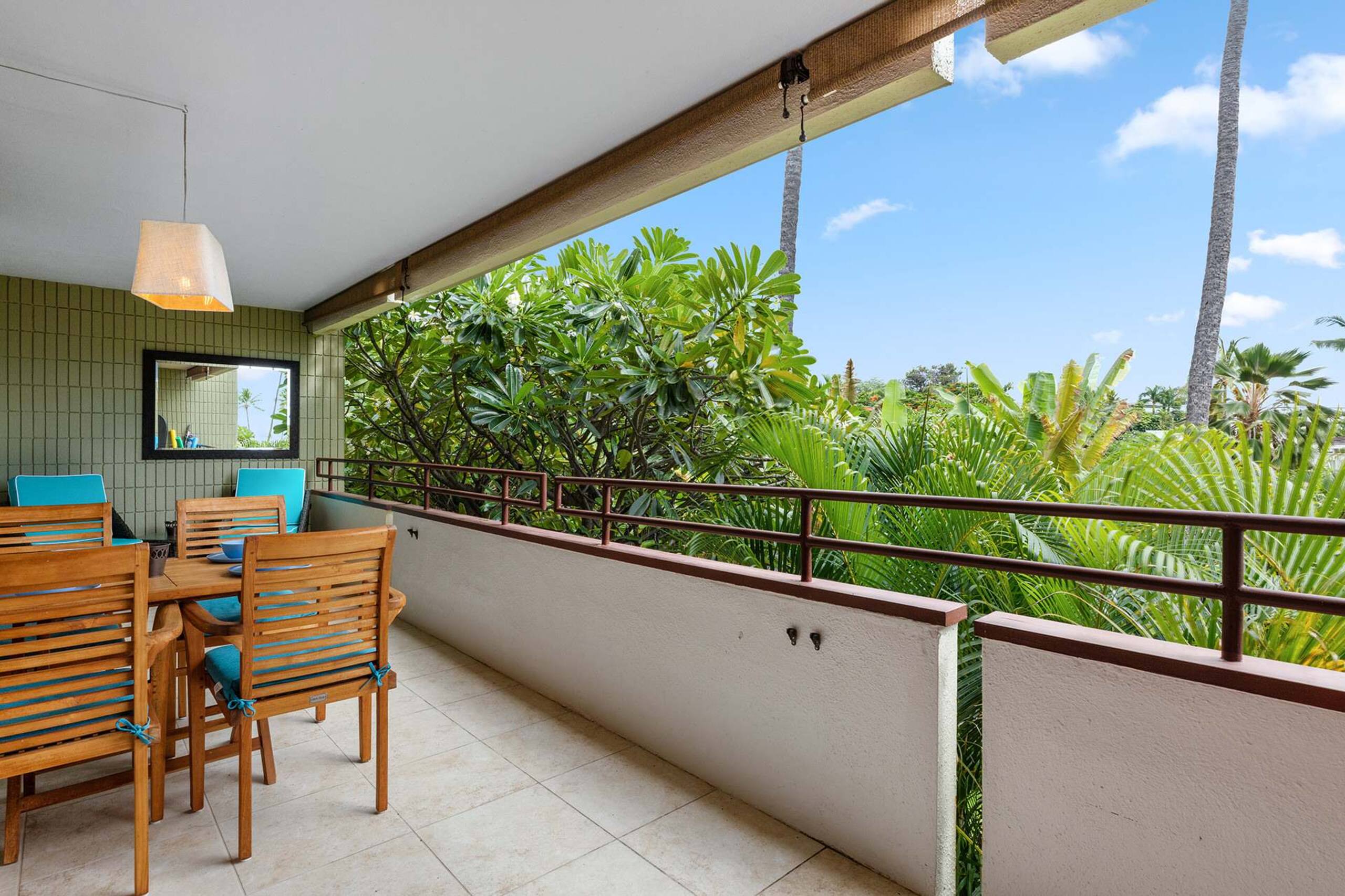 Condo in Kailua-Kona · ★4.88 · 2 bedrooms · 3 beds · 2 baths - Image 3