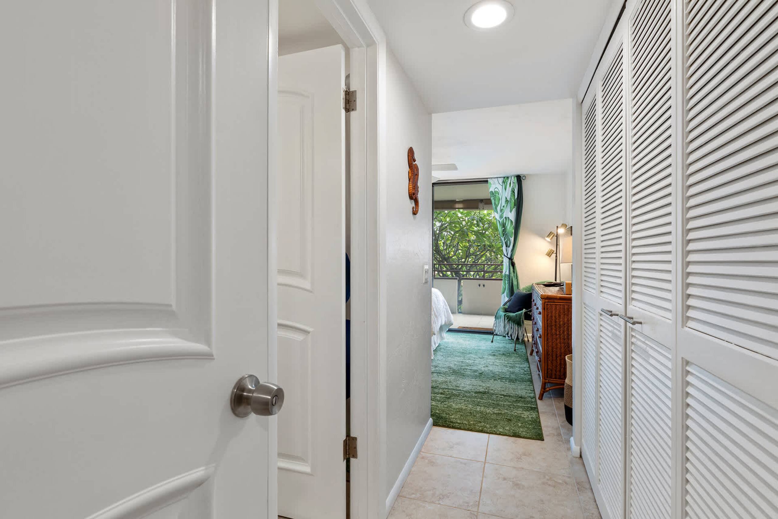 Condo in Kailua-Kona · ★4.88 · 2 bedrooms · 3 beds · 2 baths - Image 17