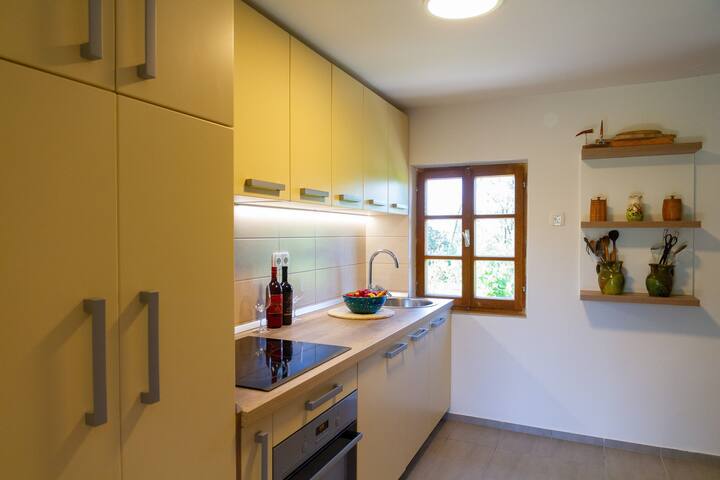 Andy's Holiday Home With Hottub & Sauna - Eslovenia