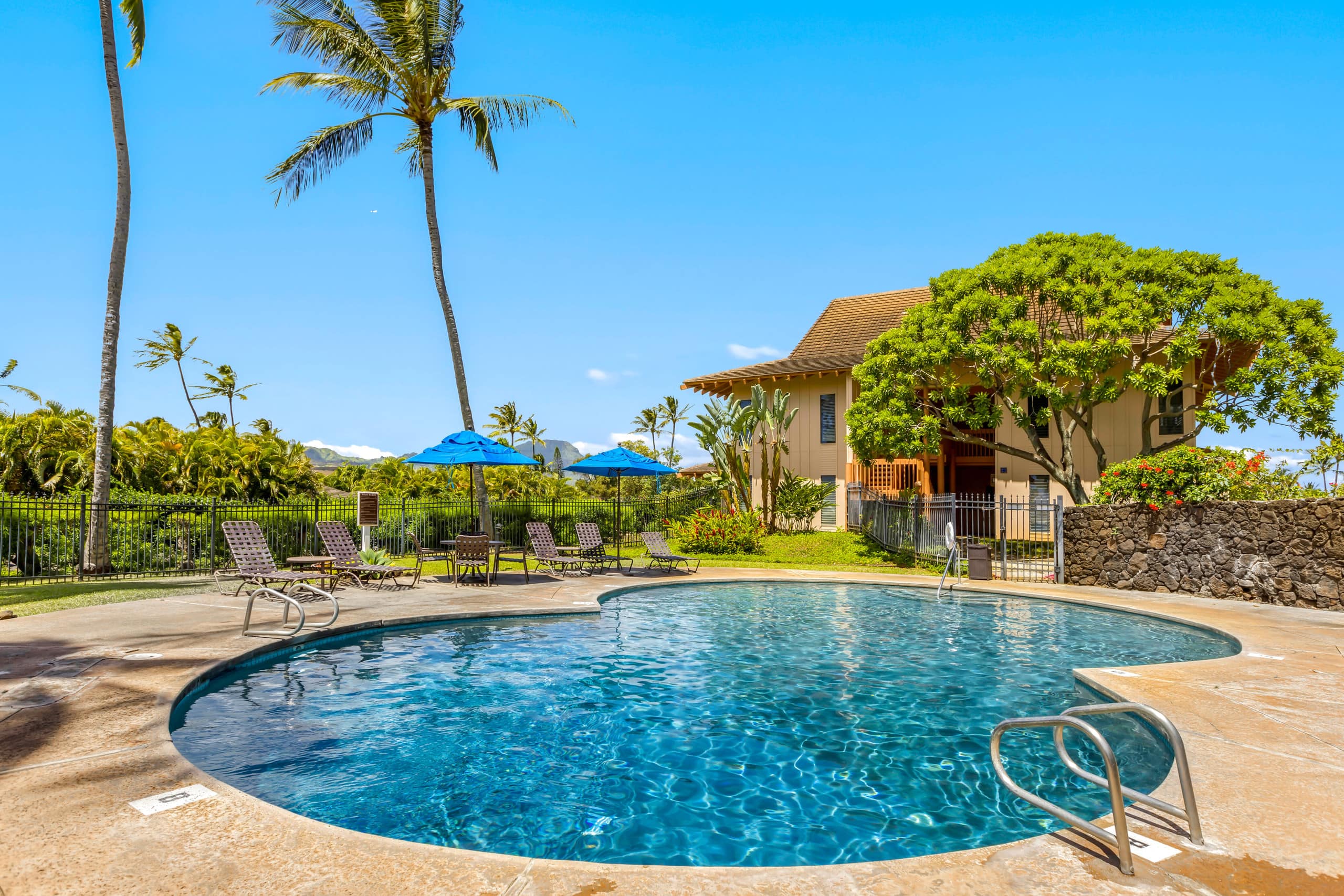 Condo in Koloa · ★4.96 · 1 bedroom · 2 beds · 1 bath - Image 3