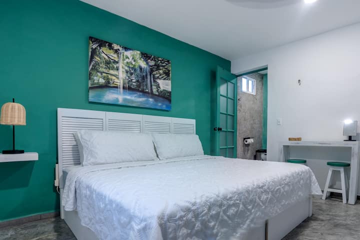 Dormitorio con baño/segundo piso/vista a la piscina Pungle