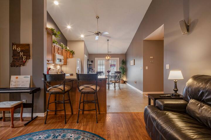 Guest Guru short term rental Property Managment managed Airbnb listing 3