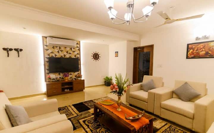 Living room image 7