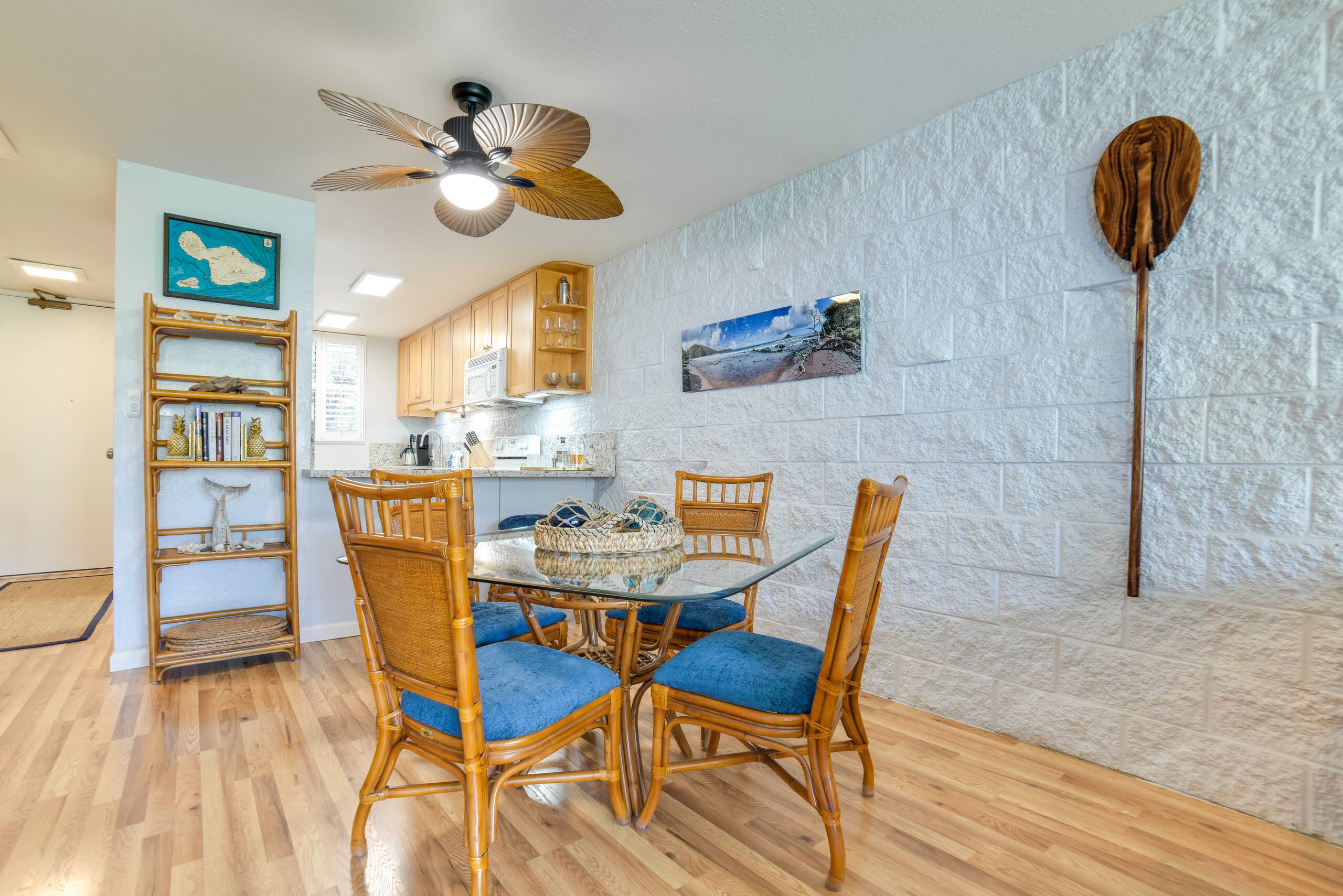 Condo in Wailuku · ★4.78 · 2 bedrooms · 3 beds · 2 shared baths - Image 9