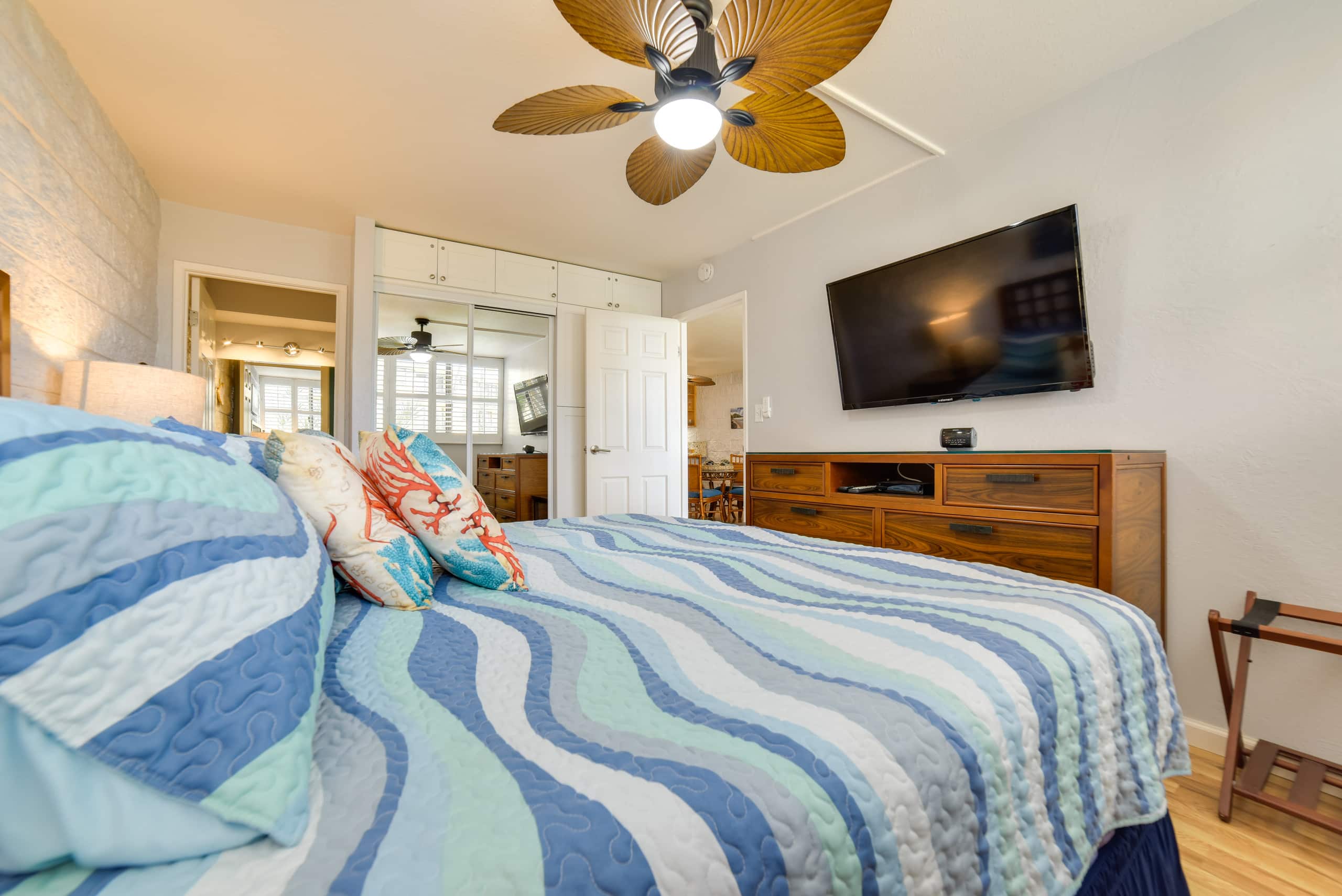 Condo in Wailuku · ★4.78 · 2 bedrooms · 3 beds · 2 shared baths - Image 18