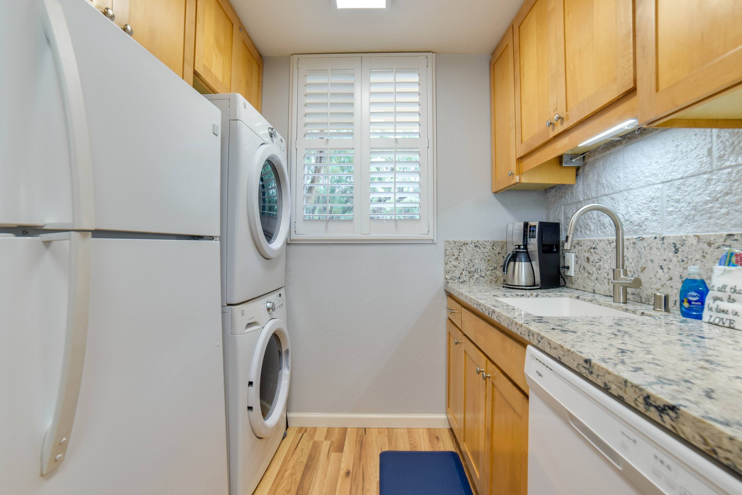 Condo in Wailuku · ★4.78 · 2 bedrooms · 3 beds · 2 shared baths - Image 14