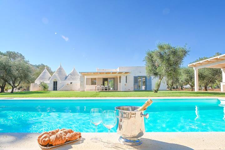 New Trulli Eden 101 with private pool and jacuzzi