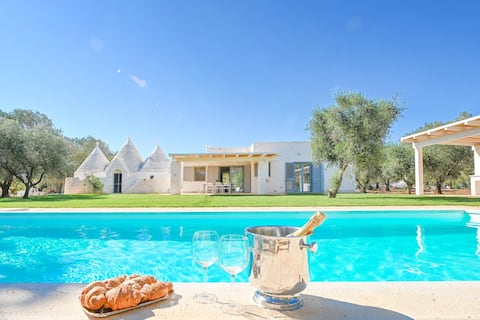 New Trulli Eden 101 with private pool and jacuzzi