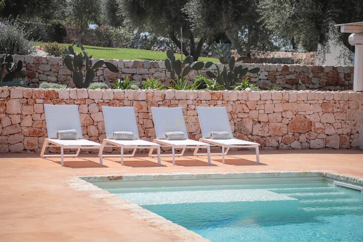 TD Lamiamola Stylish Trulli & Lamie with Pool gallery image 2