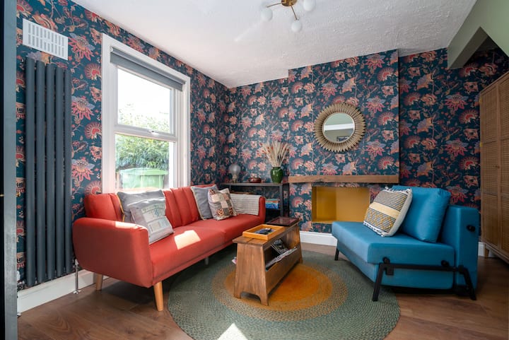 Moonbeam Cottage: Cosy London Cottage - Abbey Wood - London