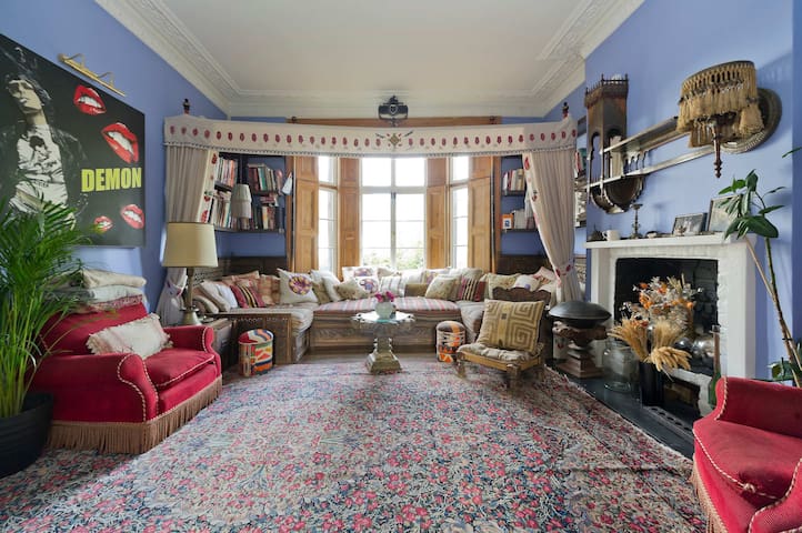 Stylish 5 Bed House in St. John’s Wood/Maida Vale