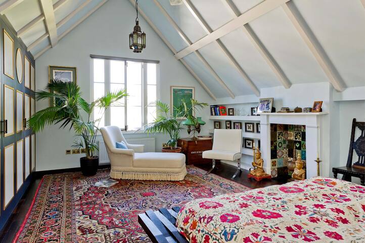 Stylish 5 Bed House in St. John’s Wood/Maida Vale gallery image 3