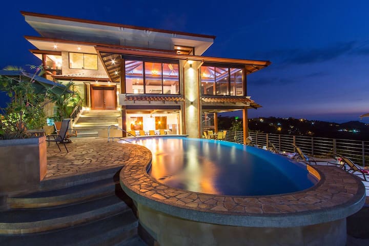 CR Vacation Properties managed Airbnb listing 1