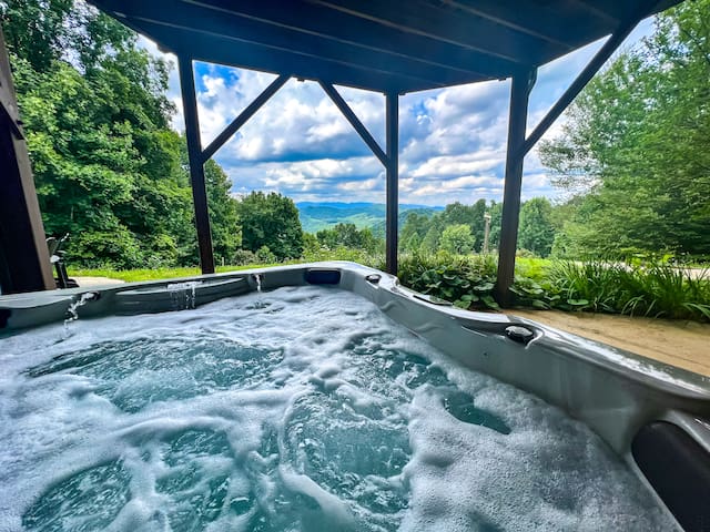 Carolina Mountain Properties managed Airbnb listing 2