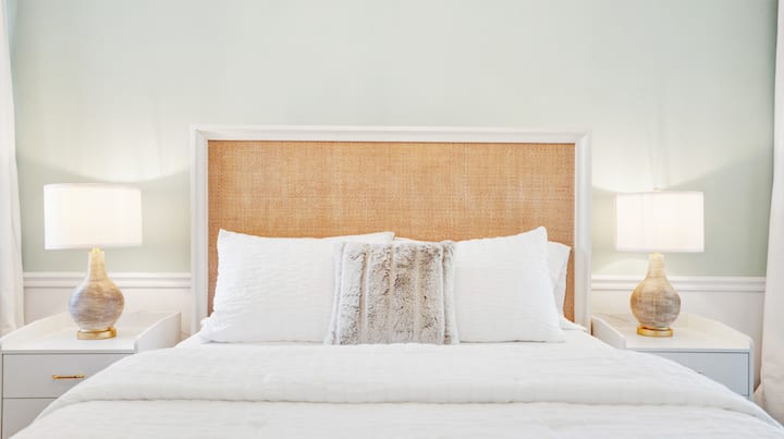 Lala kwa starehe ya hali ya juu ukiwa na kitanda chetu cha kifahari