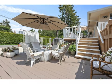 Legal Luxury Suite in the Heart of White Rock
