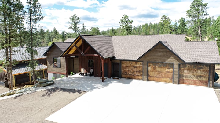 Reno Creek Lodge - Lead, SD