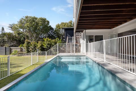 Luxico The Break (Heated Pool)