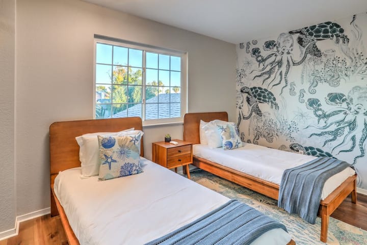 Vitanda Viwili Mbili: Chini ya chumba cha kulala cha baharini