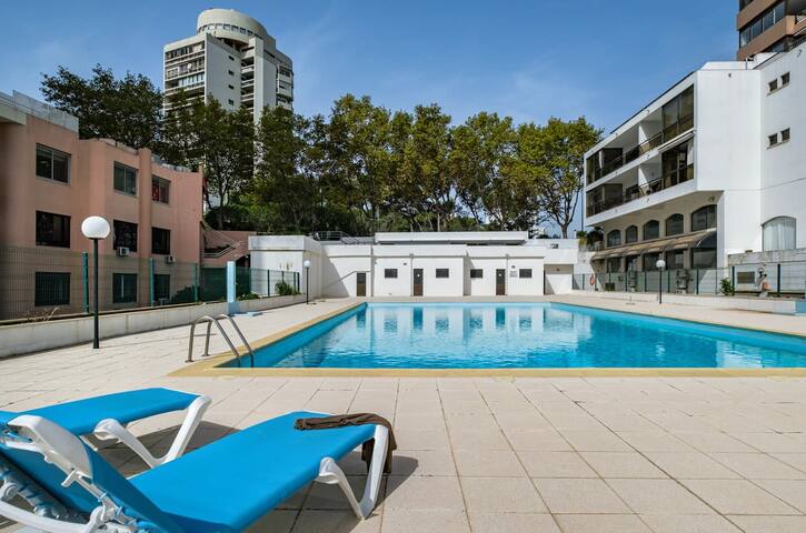 Portugal Portfolio – Scenic Space Apt gallery image 2