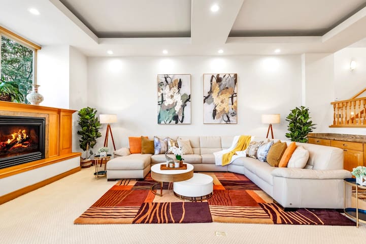 Purple House w/ Water View | 3 Decks | Gym | UW gallery image 2