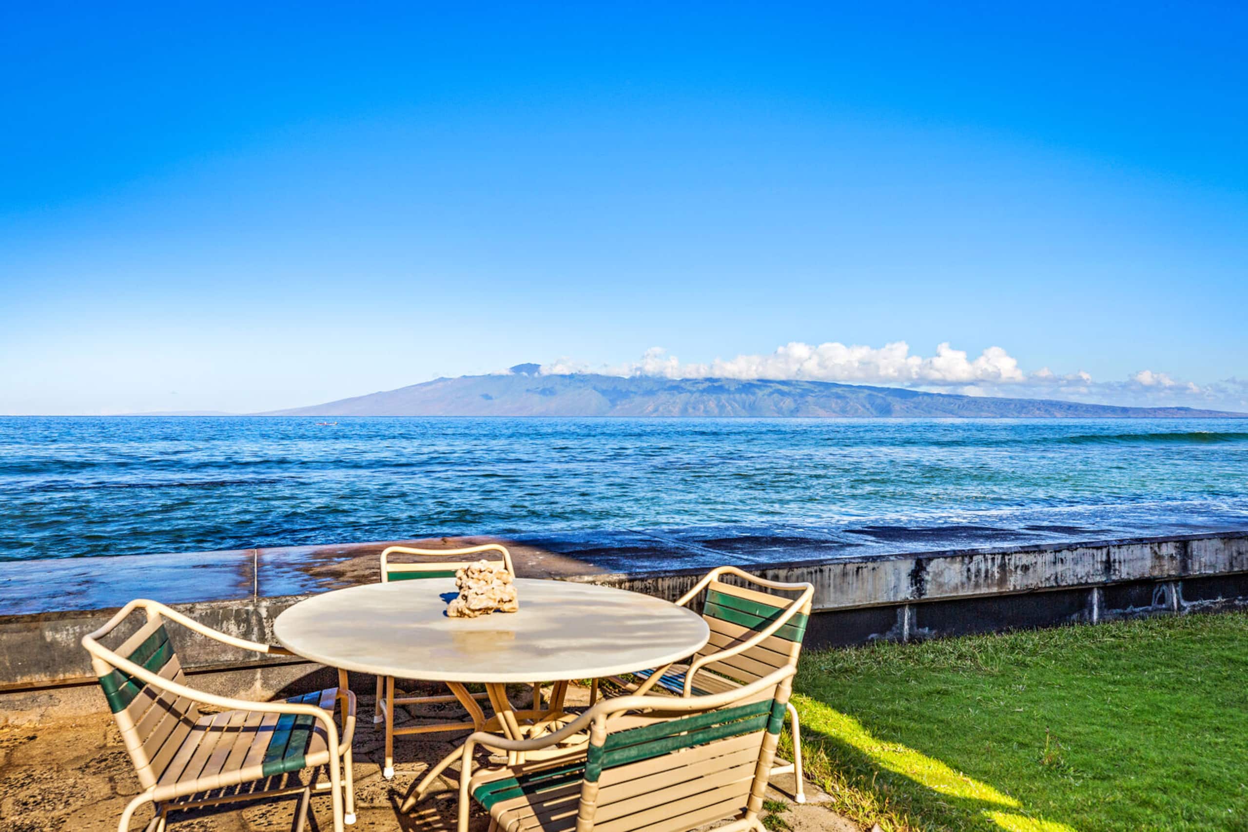 Condo in Lahaina · ★4.75 · 1 bedroom · 2 beds · 1 private bath - Image 25