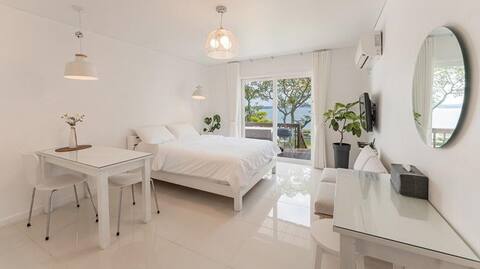 Spacious Ocean View Room, stay3