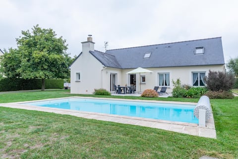 Le Chemin Vert - House with swimming-pool