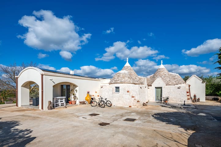 La Valle dei Trulli