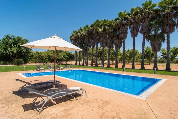 Es Caulls gallery image 2