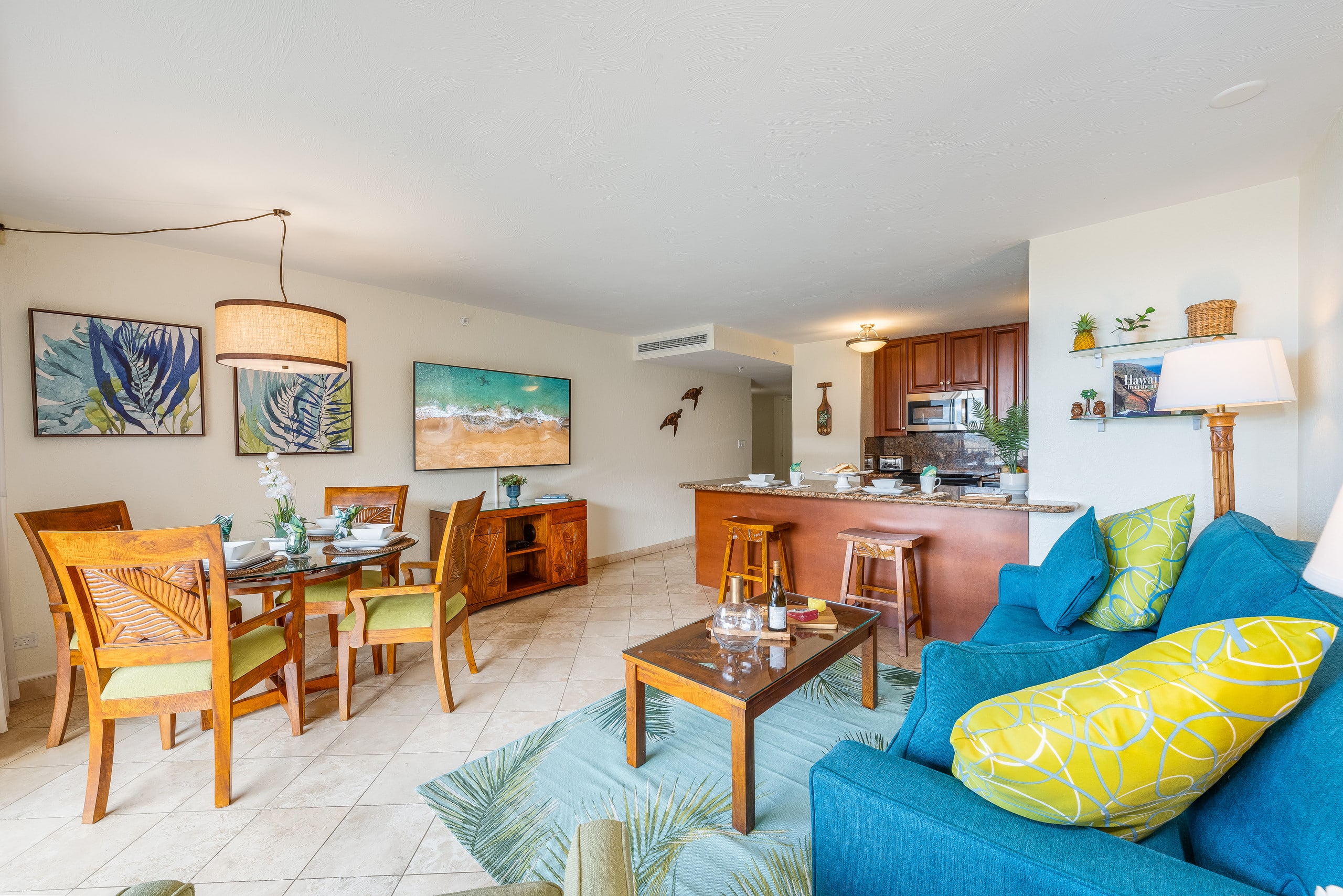 Condo in Lahaina · ★4.75 · 2 bedrooms · 4 beds · 2 baths - Image 3