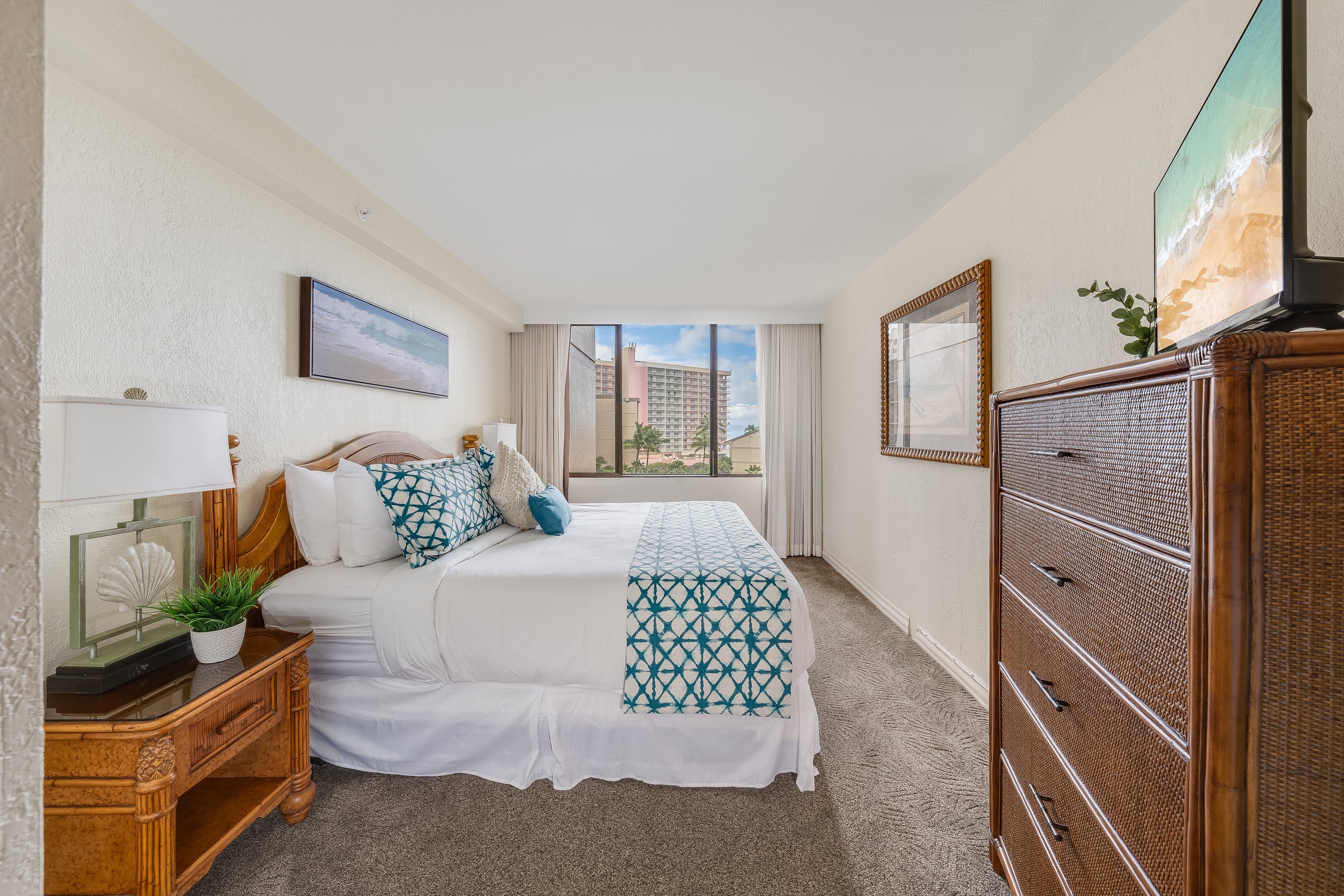 Condo in Lahaina · ★4.75 · 2 bedrooms · 4 beds · 2 baths - Image 13