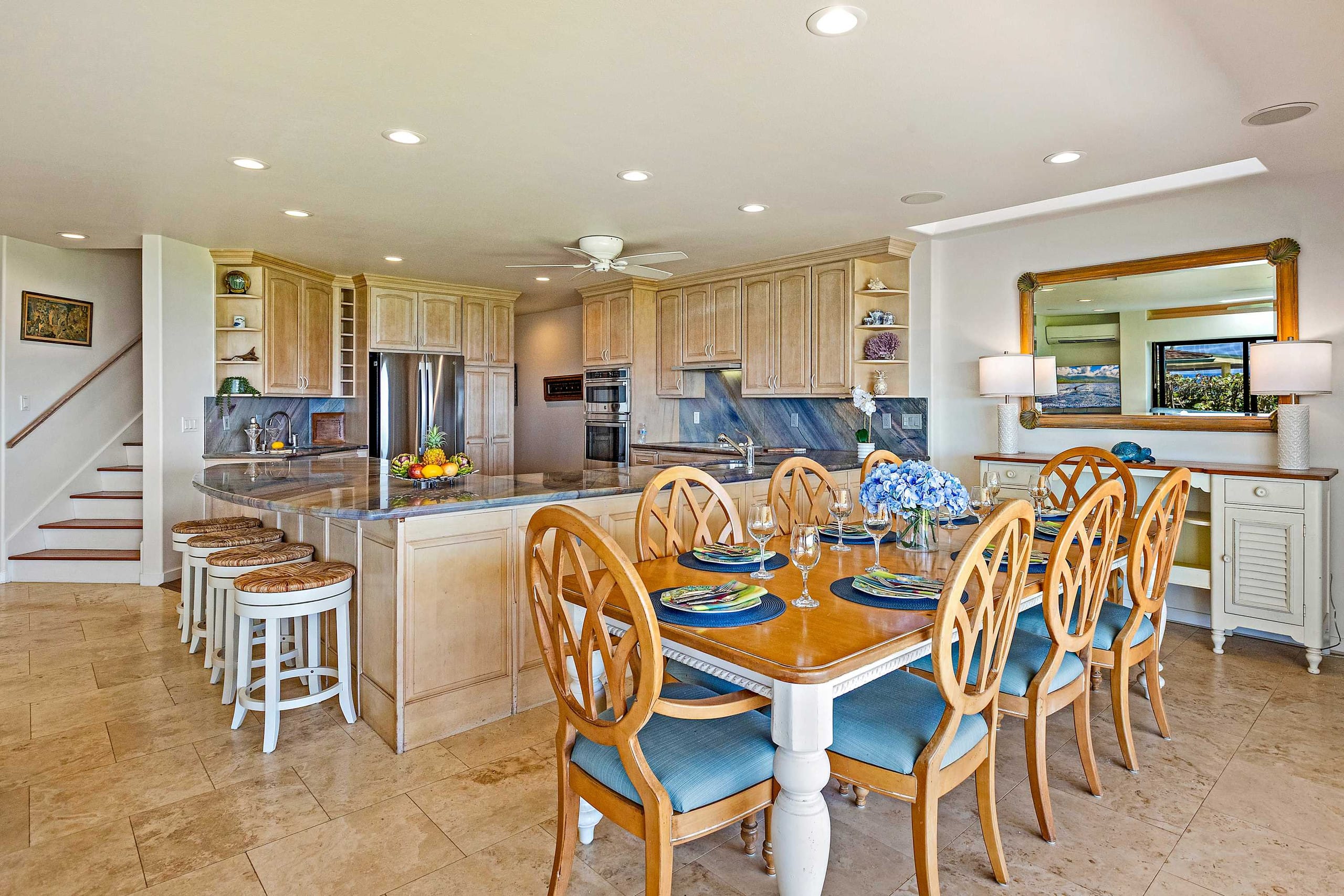 Townhouse in Lahaina · ★5.0 · 4 bedrooms · 3.5 baths - Image 11