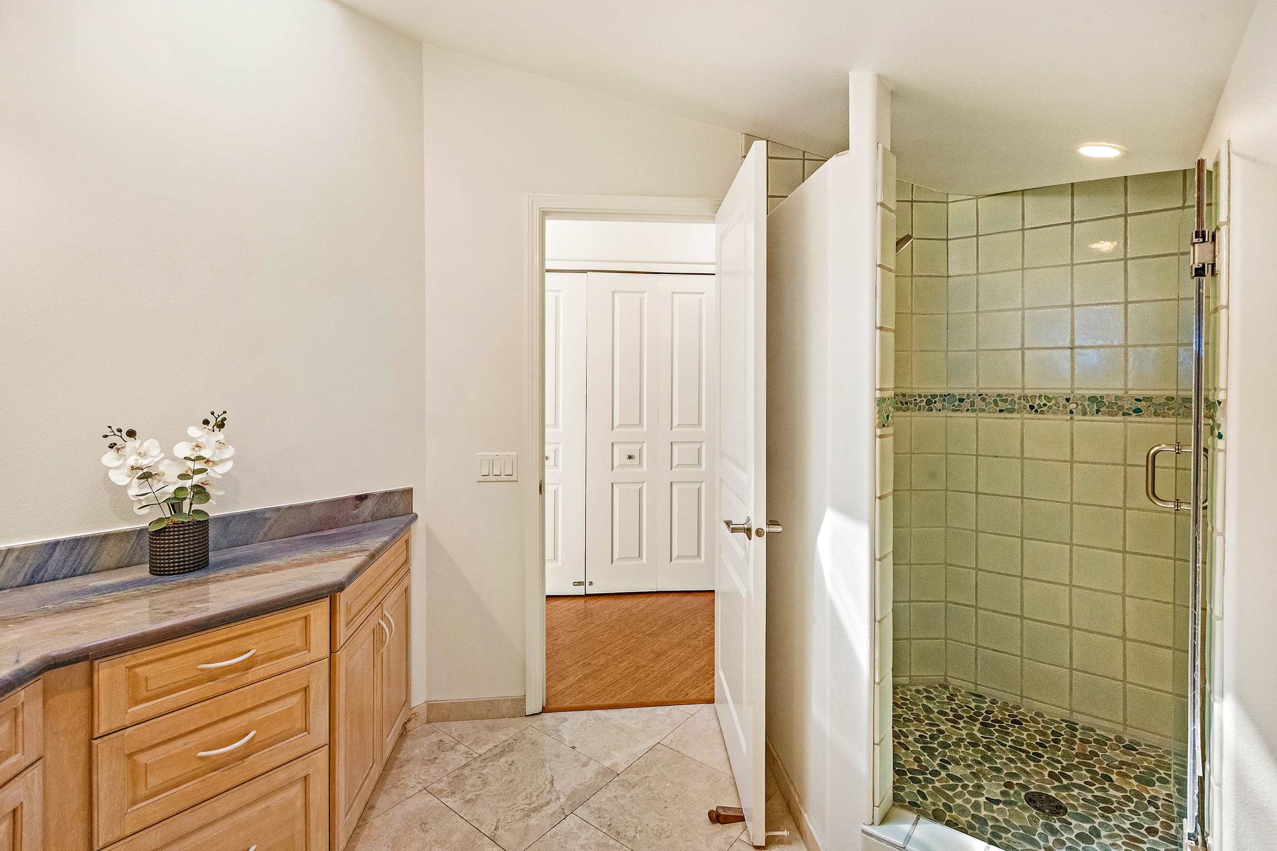 Townhouse in Lahaina · ★5.0 · 4 bedrooms · 3.5 baths - Image 26