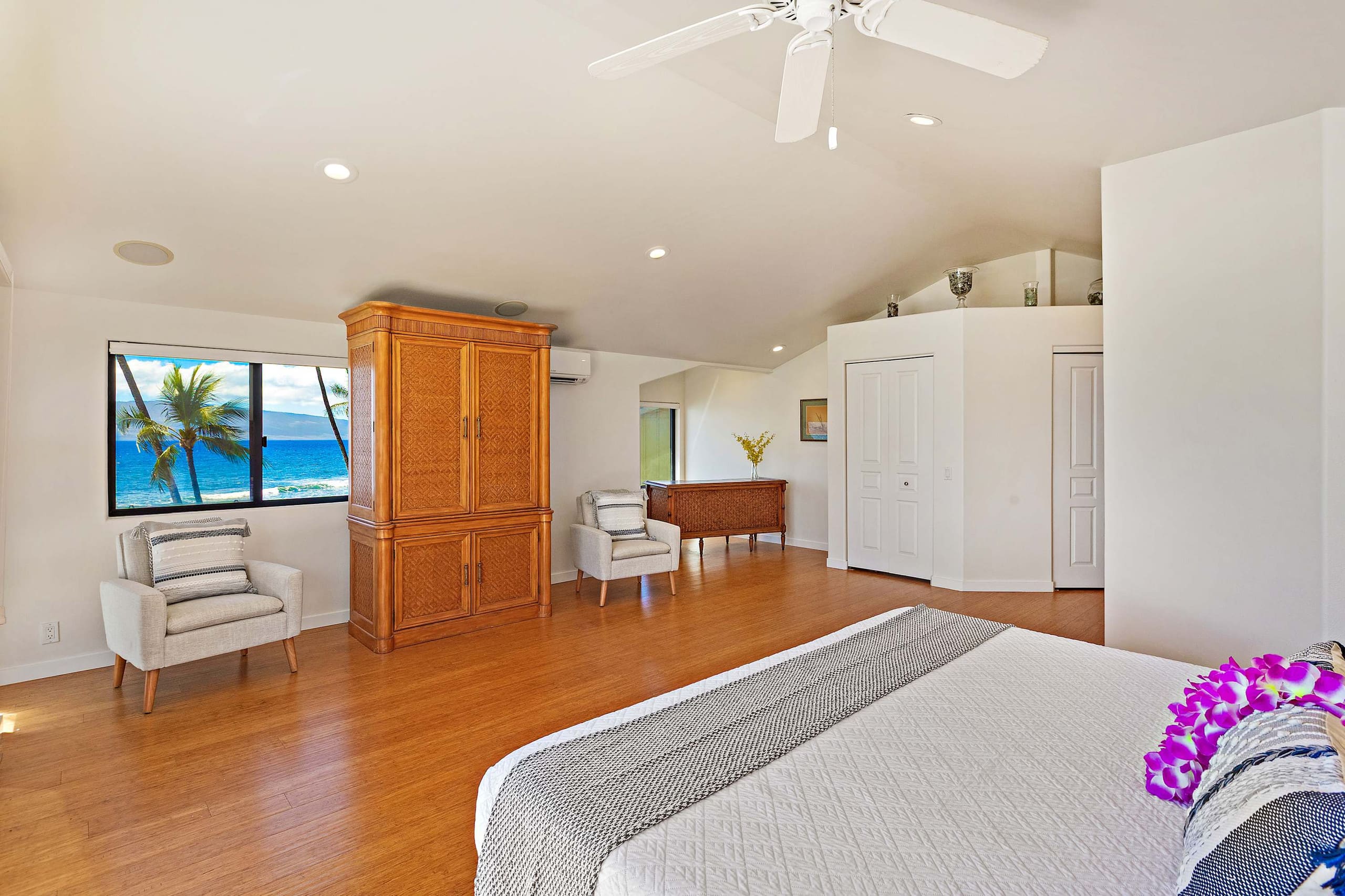 Townhouse in Lahaina · ★5.0 · 4 bedrooms · 3.5 baths - Image 23