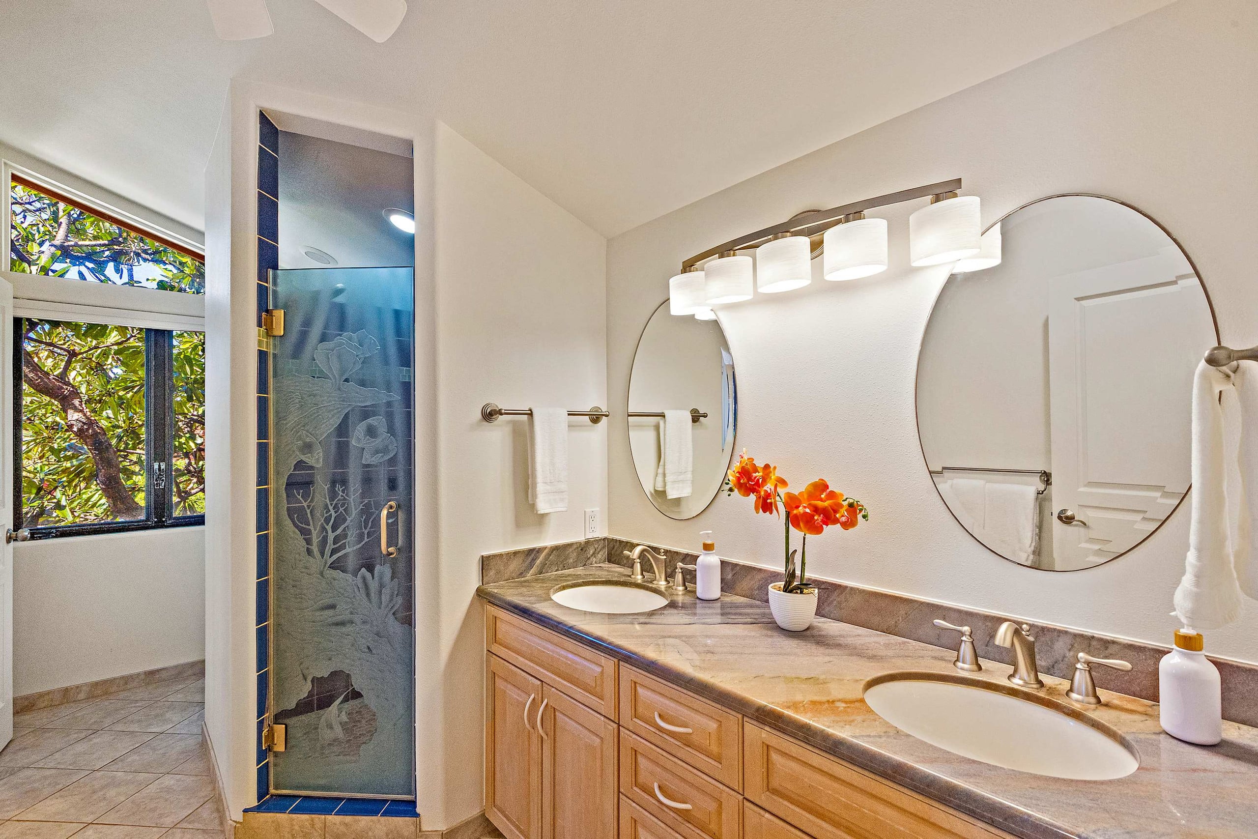 Townhouse in Lahaina · ★5.0 · 4 bedrooms · 3.5 baths - Image 30