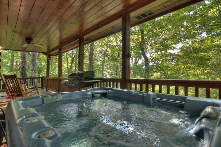 Bearfoot Ridge - Hot Tub, Firepit, And Fireplace! - Georgia, GA