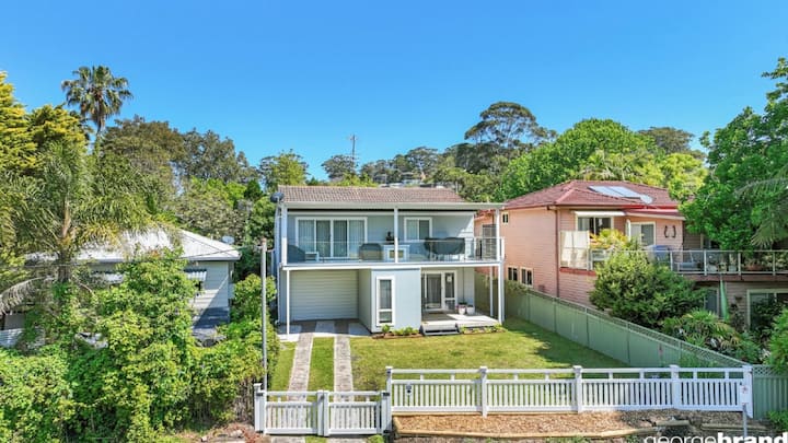 Avoca Lakeside Living - Gosford