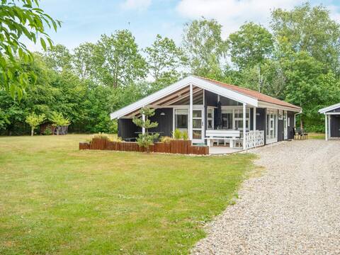 4 person holiday home in oksbøl