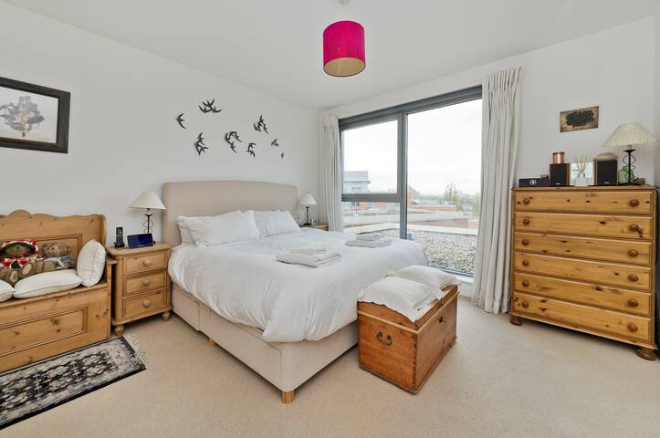 Putney Rooftops gallery image 3