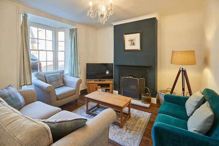 Host & Stay | Hall Garth - Yorkshire