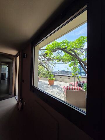 Home 12 gallery image 2