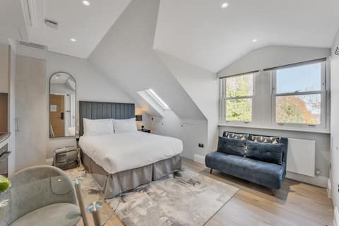 Popular Airbnb listing: Studio Apartment - Hampstead Village by LuxLet in Camden
