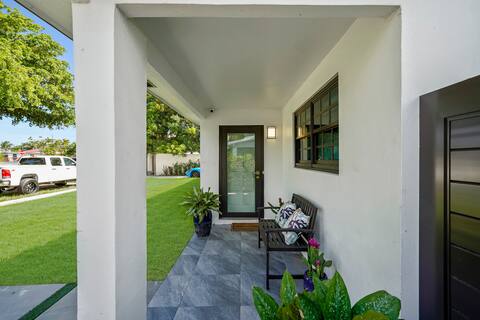 East Beach Apart by PMI unit 2