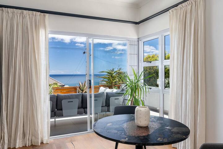 Camps Bay Luxury Home, Pool, Sea & Mountain Views gallery image 2