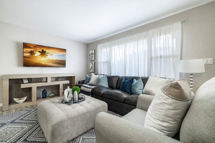 Monthly Rental~ Comfy Beds~ Great For Remote Work! - Dunedin, FL