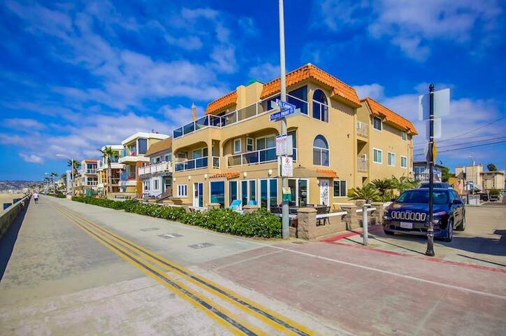 Oceanfront Luxury, Large Patio, All Glass, Garage gallery image 2