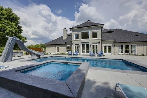 Majestic Manor-Private Hundred Acre Yard-Pool/Spa
