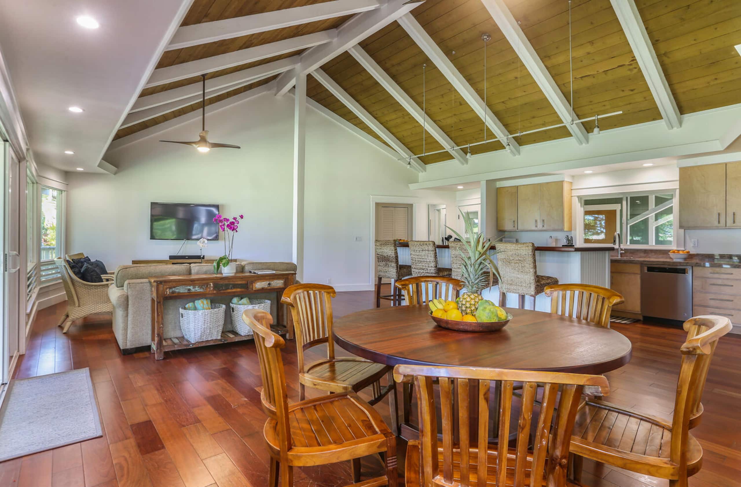 Home in Princeville · ★5.0 · 3 bedrooms · 4 beds · 2.5 baths - Image 7
