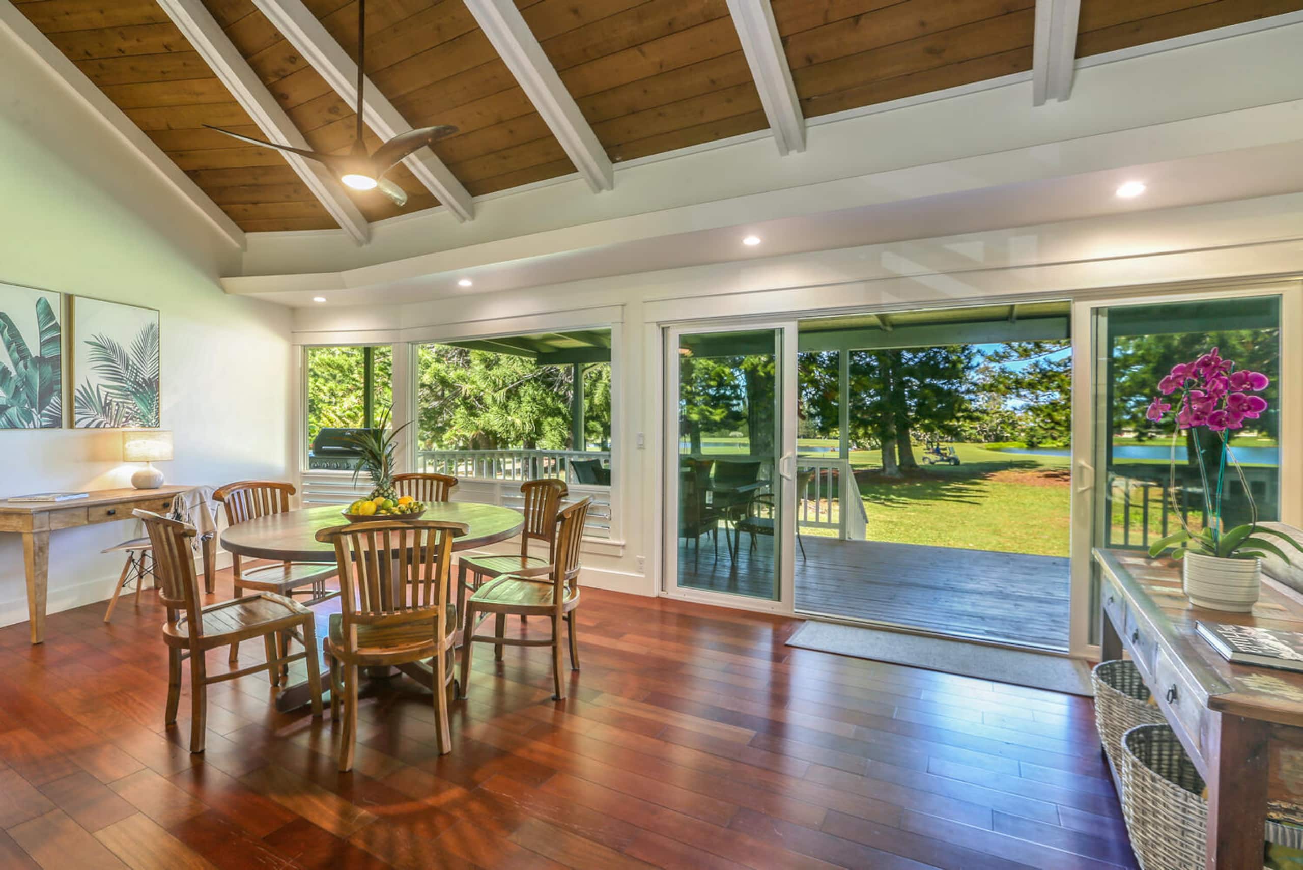 Home in Princeville · ★5.0 · 3 bedrooms · 4 beds · 2.5 baths - Image 6